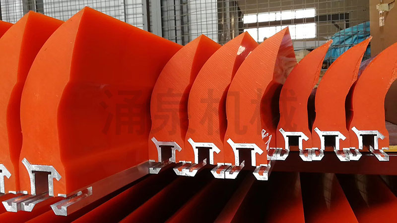 �X���M(j��n)�ھ۰����ε�